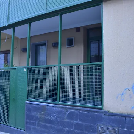 Cambaral 1e Apartment *